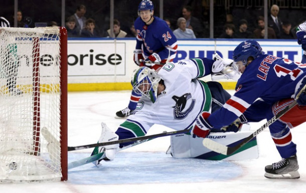 НХЛ: Рейнджерс обіграв Ванкувер, Даллас - Міннесоту