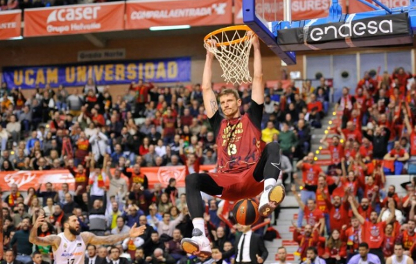 Українець Пустовий став найрезультативнішим гравцем у матчі чемпіонату Іспанії Мурсія &ndash; Реал (відео)