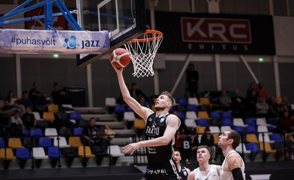 Українці за кордоном: Войналович, Мироненко, Семерич, Яйло, Шеліст, Бієкетов, Міхєєв