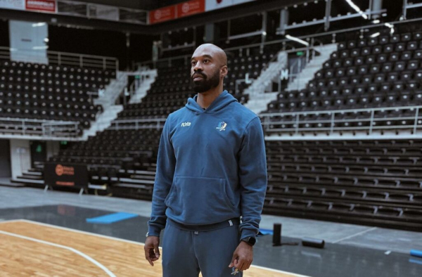 &ldquo;Будівельник&rdquo; звільнив Плеханова та призначив його американського асистента головним тренером