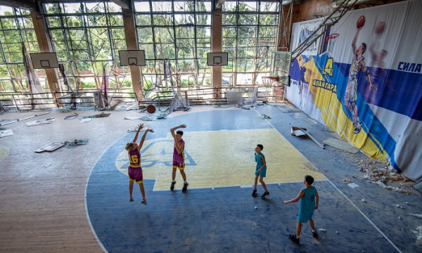 У Польщі зберуть кошти на відновлення київської зали Авангард