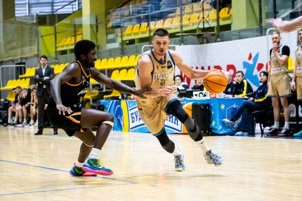&ldquo;Будівельник&rdquo; став недосяжним для конкурентів в таблиці Суперліги
