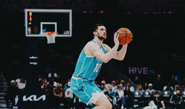 Ювілейний матч та декілька власних рекордів: цікаві факти про гру Михайлюка проти &ldquo;Торонто&rdquo;