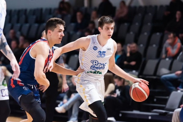 Українці за кордоном: Ковальов, Бринюк, Павлов, Уро-Ніле