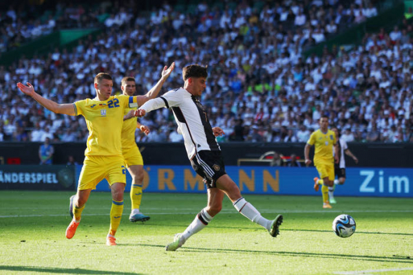 Україна та Німеччина розписали результативну нічию в ювілейному матчі бундестім