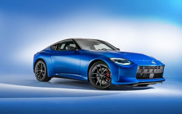 Nissan представив новий спорткар