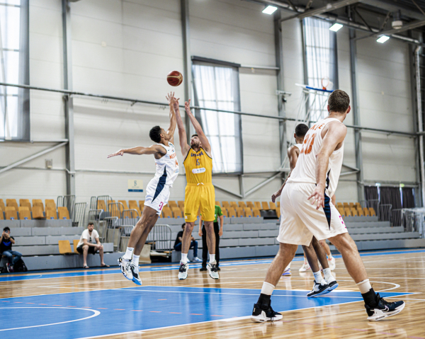 В&rsquo;ячеслав Кравцов: &ldquo;Відчуваю себе однаково, що в 25, що в 35&rdquo;