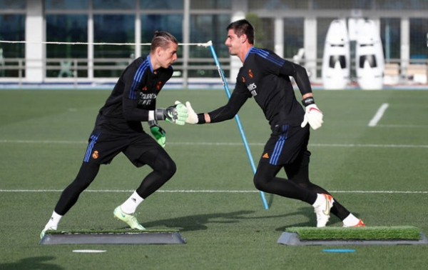 Лунін підтримав Куртуа, який зазнав важкої травми