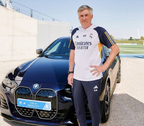 BMW роздав авто гравцям Реала