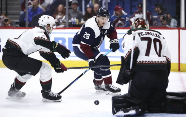 НХЛ: Рейнджерс виграє дербі в Айлендерс НХЛ: Рейнджерс виграє дербі в Айлендерс