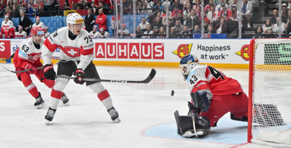 ЧС-2024 з хокею. Швеція розгромила Латвію, Швейцарія &ndash; Данію