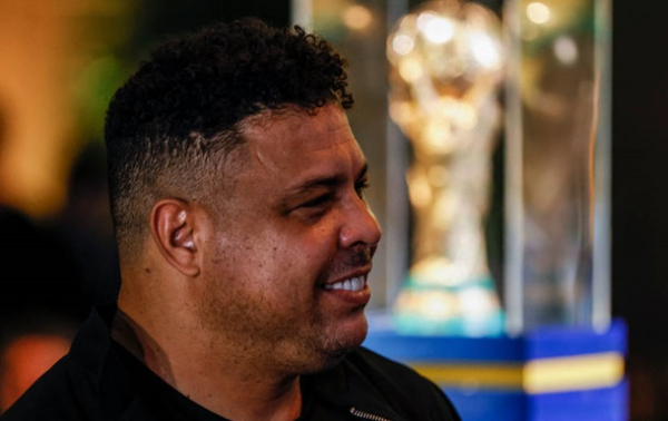 Роналдо: Золотий м'яч має отримати Мессі