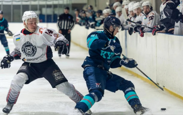 Кременчук - Київ Кепіталз: онлайн-трансляція чемпіонату України з хокею