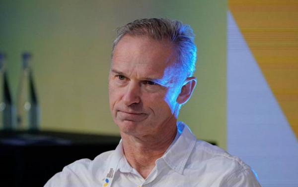 Легендарний хокеїст розкритикував НХЛ за толерантність до росіян