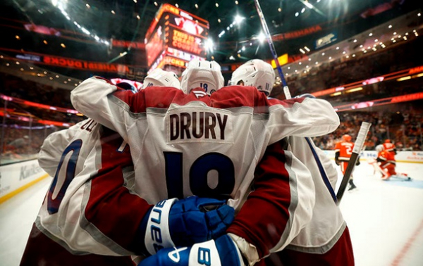 НХЛ: Тампа і Колорадо перемогли суперників