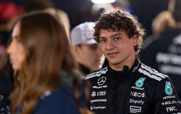 Формула-1: 18-річний новачок Мерседес вражає команду