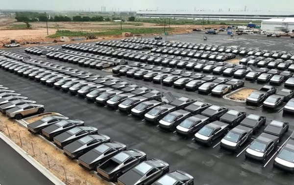 На складі Tesla накопичено більше 10 тисяч непроданих пікапів Cybertruck