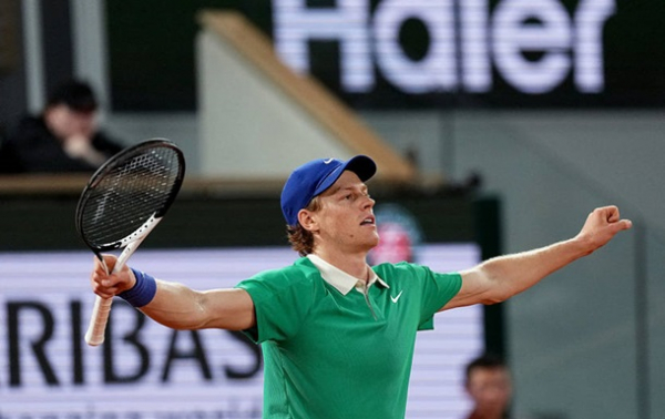 Джокович поступається в півфіналі Ролан Гаррос першій ракетці світу