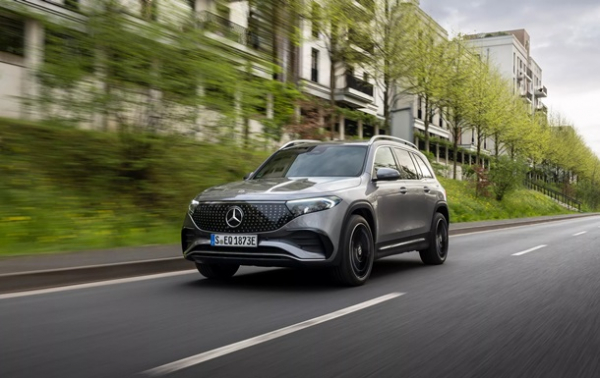 Mercedes знімає з виробництва свій найдоступніший електрокар