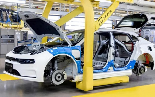 Китайська Geely випускатиме свої автомобілі на європейських заводах Volvo